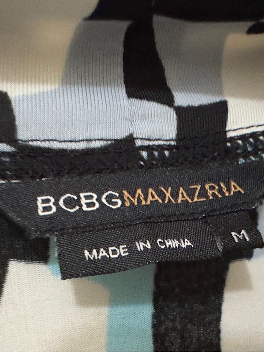 BCBGMaxAzria | EUC Blue White Geometric Print Stretch Wrap Midi Dress (size M) - Picture 10 of 12